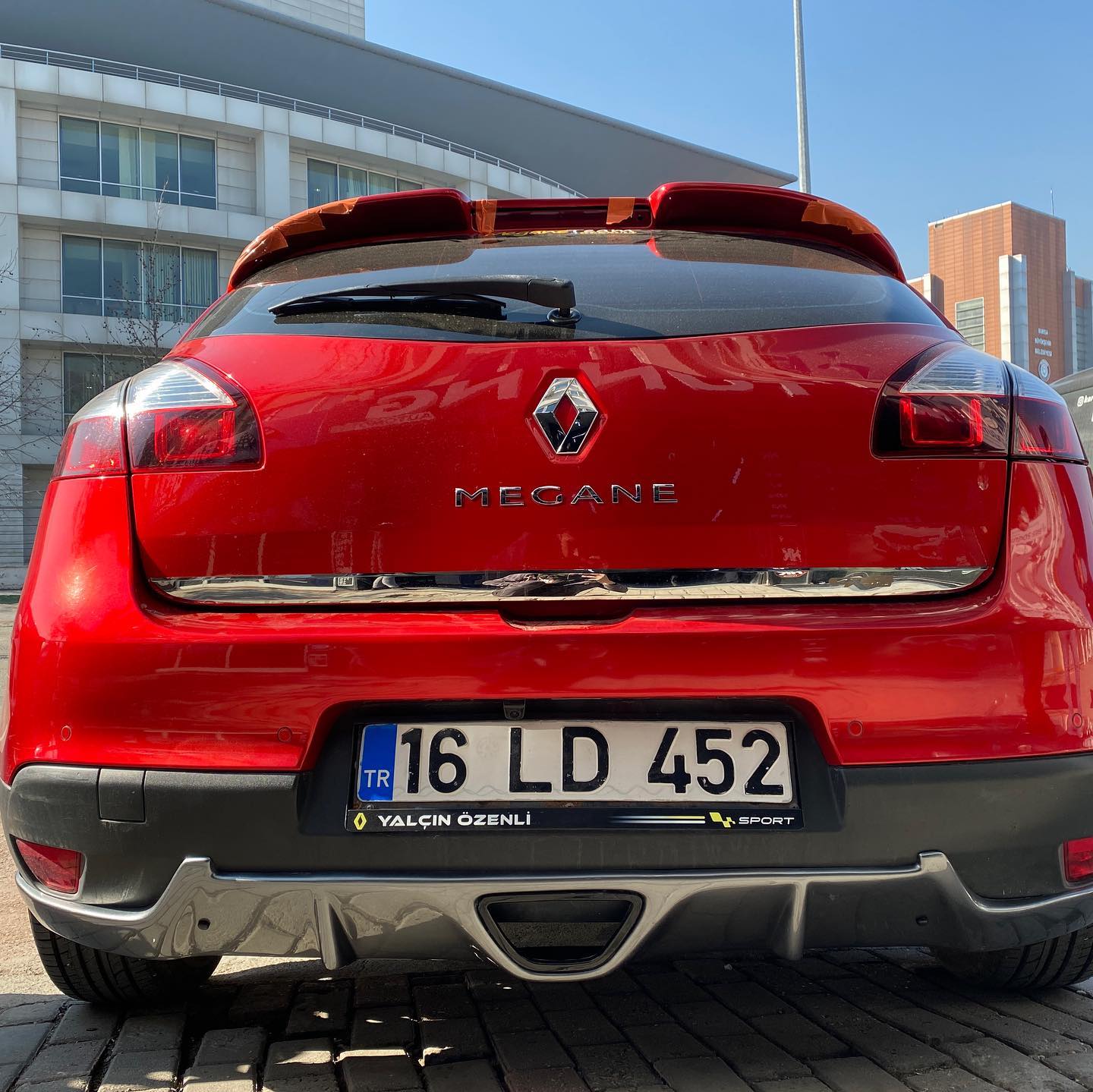 Renault Megane 3 RS Egzoz Görünümlü Difüzör (4 KAPI)